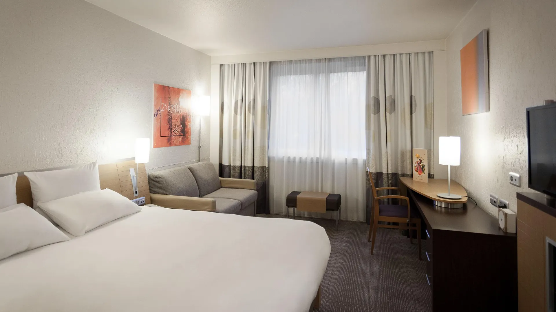 Novotel Valence Sud France