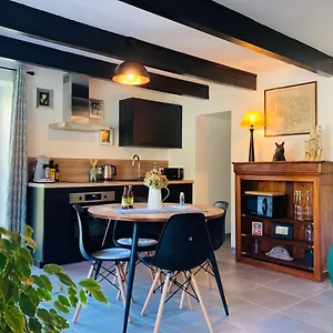 https://charmante-petite-maison-rnove.inbrittany.com