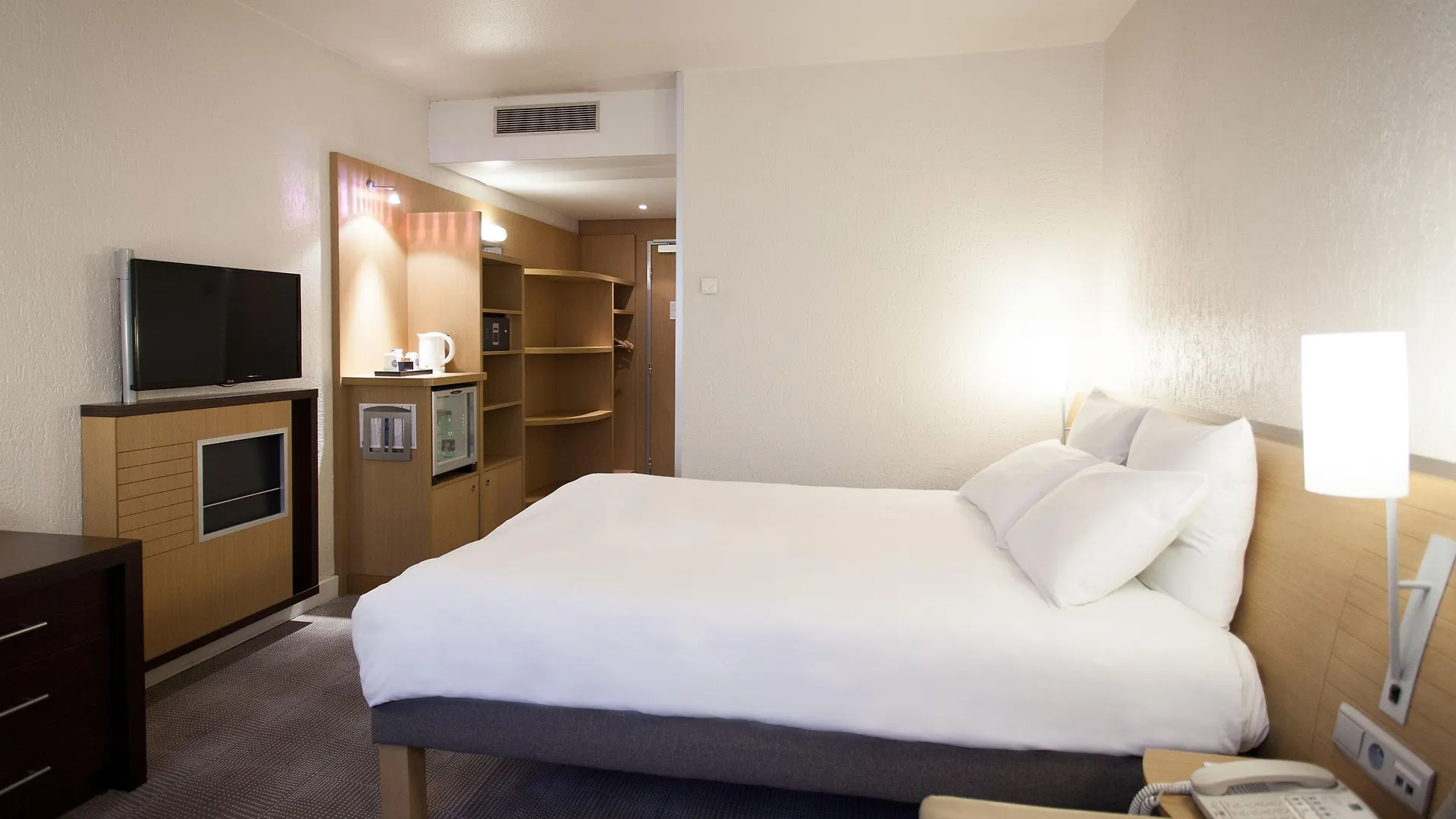 **** Hotel Novotel Valence Sud Francie